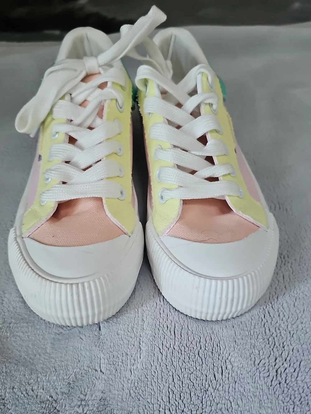 Rocket Dog Pastel Pink Yellow Green Low-Top Sneakers